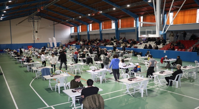 Havza’da festival kapsamında düzenlenen satranç turnuvası başladı