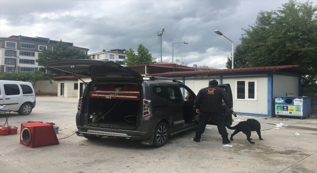 Amasya’da araçlarında uyuşturucu ele geçirilen 2 kişi yakalandı