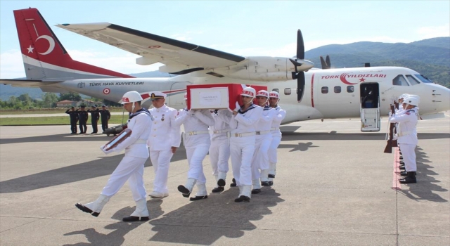 Şehit Topçu Uzman Çavuş Özkaya’nın cenazesi Zonguldak’a getirildi