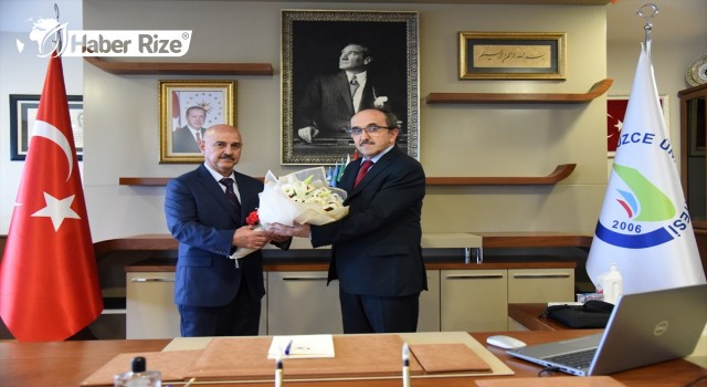 Düzce Üniversitesi Rektörlüğüne Atanan Prof. Dr. Sözbir Göreve Başladı