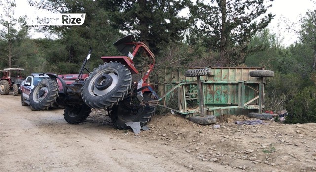 Adana'da traktörün devrilmesi sonucu 37 işçi yaralandı