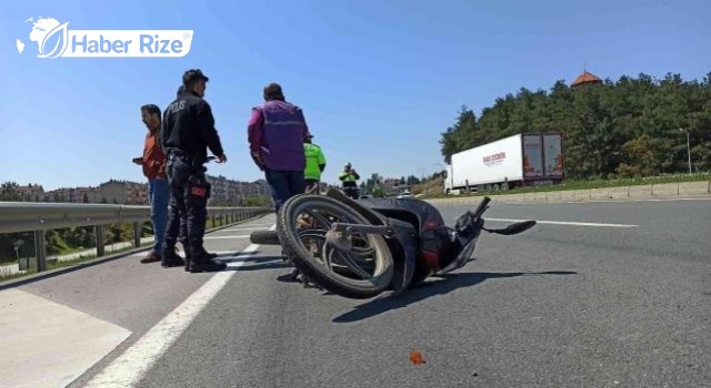 Kamyonet ile motosiklet çarpişti: Motosiklet sürücüsü öldü