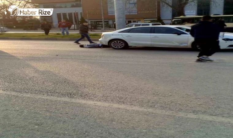Karabük'te otomobilin çarptığı genç ağır yaralandı