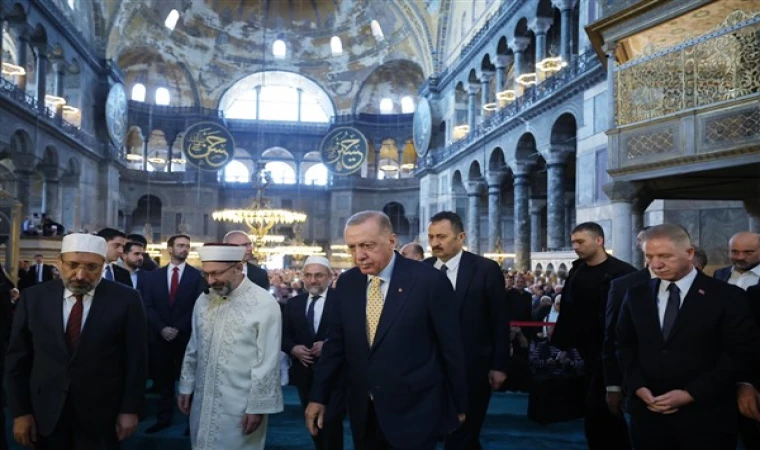 Cumhurbaşkanı Erdoğan, cuma namazını Ayasofya-i Kebir Cami-i Şerifi’nde kıldı