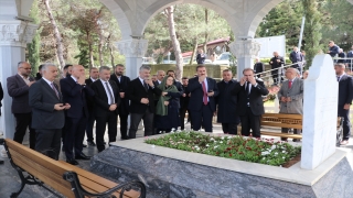Karaismailoğlu, Trabzon’da çeşitli ziyaretlerde bulundu