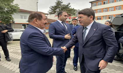 Adalet Bakanı Tunç, Bartın’da ziyaretlerde bulundu: