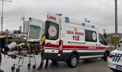 Çorum’da 6 aracın karıştığı zincirleme trafik kazasında 4 kişi yaralandı