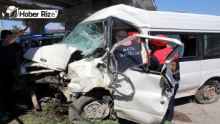 İki aracın çarpıştığı kazada 2 kişi yaralandı