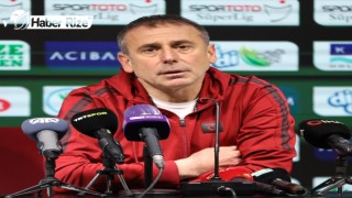 Trabzonspor Teknik Direktörü Abdullah Avcı, Taraftardan Özür Diledi