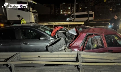 Aracın patlayan lastiğini değiştiren kişilere otomobil çarptı: 1 ölü, 2 yaralı