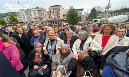 CHP Fındıklı İlçe Başkanı Kadirhan Kadıoğlu Anısına Sosyal Yaşam Merkezi Açıldı