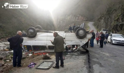 Giresun’da minibüsün devrildiği kazada 4 kişi yaralandı