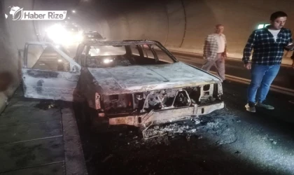 Artvin’de tünel içinde seyir halindeki otomobil yandı