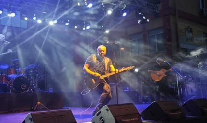Haluk Levent’ten Afyonkarahisar’da ’’23 Nisan konseri’’