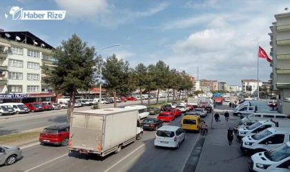 SamsunOrdu kara yolundaki trafikte bayram yoğunluğu