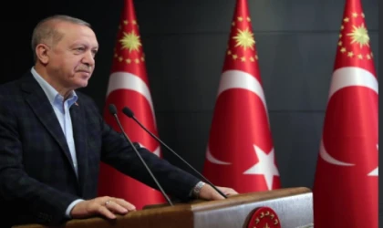 Cumhurbaşkanı Erdoğan, Süper Lig’e yükselen Eyüpspor ve Göztepe’yi tebrik etti