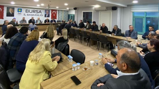 Kaya: Görevden alınan ilçelerde istifa hakkı yok