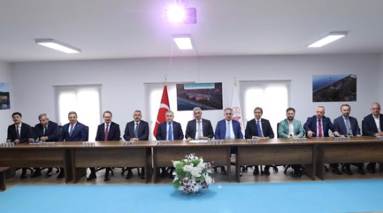 Memişoğlu: Rize Şehir Hastanesi 2027'de hizmete açılacak, yanına bilim kampüsü kurulacak