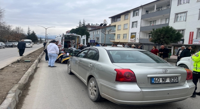 Niksar’da otomobilin çarptığı yaya yaralandı