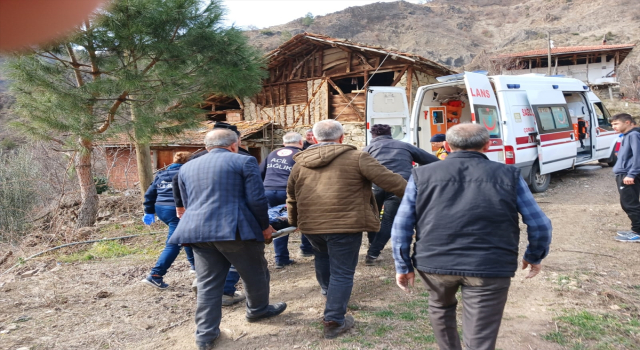 Çorum’da ayağını çapa makinesine kaptıran kişi yaralandı