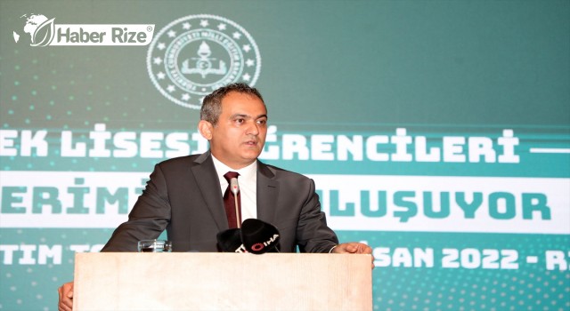 Milli Eğitim Bakanı Mahmut Özer Rize'de