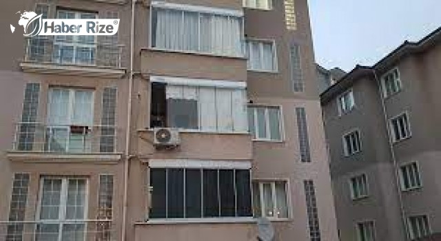 Balkondan düşen kadın ağır yaralandı