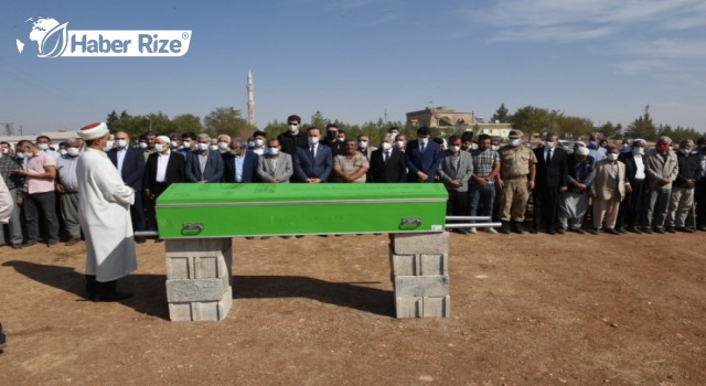 Vali Ergün, hayatını kaybeden lise öğrenicisinin cenaze törenine katıldı