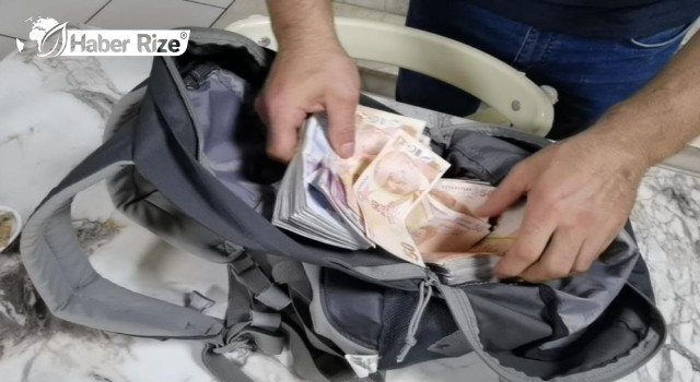 Bulunan çanta ve para sahibine teslim edildi