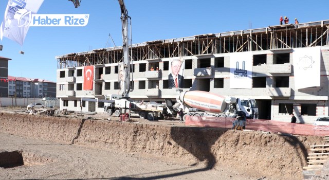 Kentsel dönüşüm kapsamında yapılacak 228 konutun temeli atıldı