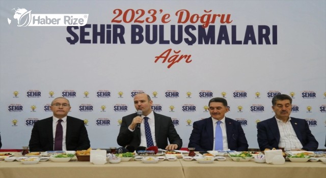 AK Parti Genel Başkan Yardımcısı İleri, gazetecilerle bir araya geldi