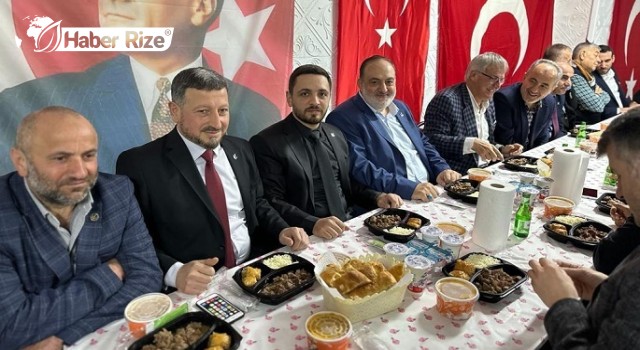 Yeniden Refah Elmalı Köyü İftarında 