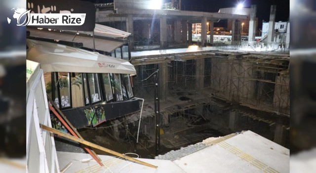 AVM'nin dışındaki kafe çöktü