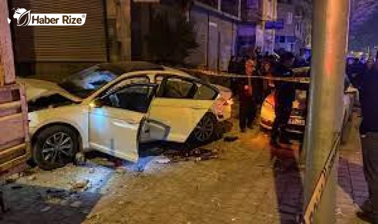 Trafik kazası ve sonrasında çıkan silahlı kavgada 3 kişi yaralandı