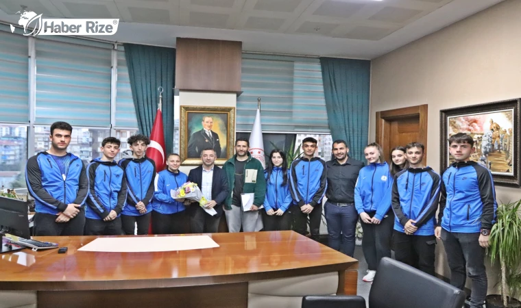 Ardeşen Liseleri Hokey Takımları Türkiye Şampiyonası İçin Hazır!