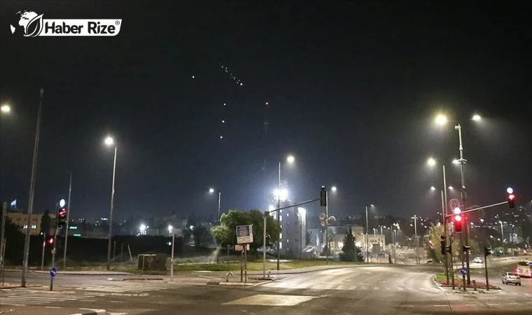 İran, İsrail'e yönelik askeri operasyonun başarıyla tamamlandığını açıkladı