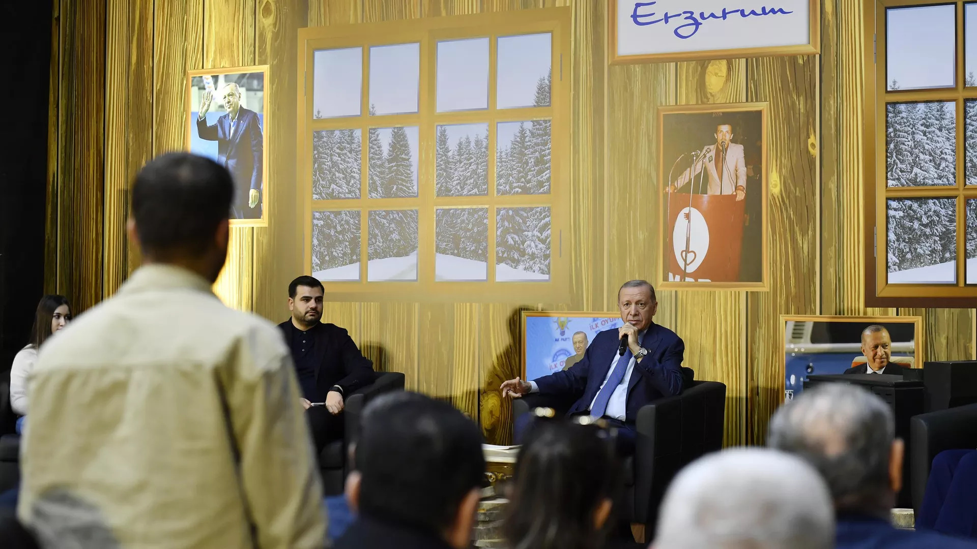 Cumhurbaşkanı Erdoğan: Yurtdışına gidenlerin hayal kırıklığıyla geri dönmenin yollarını arıyor