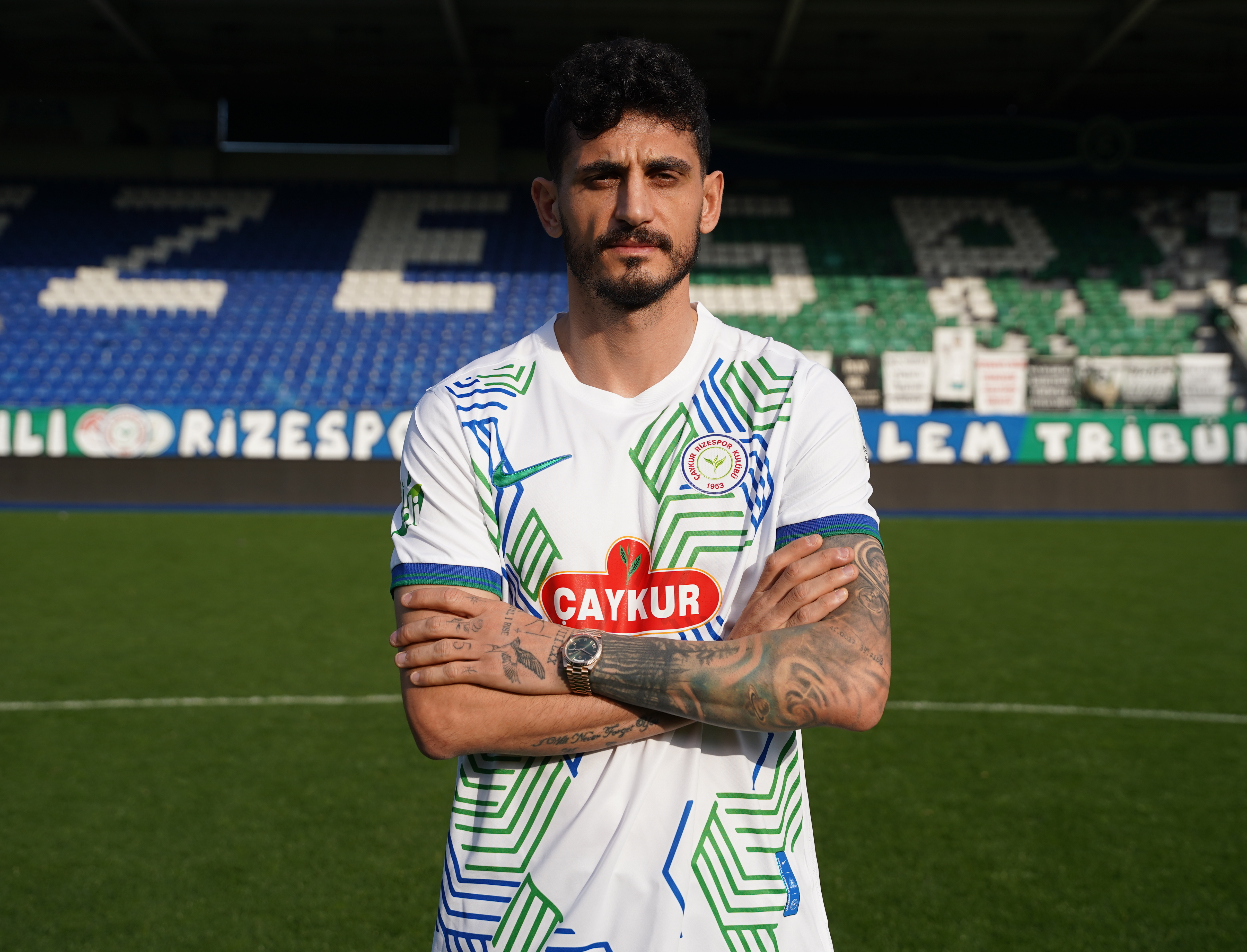 Çaykur Rizespor, Samet Akaydın ile anlaşma imzaladı