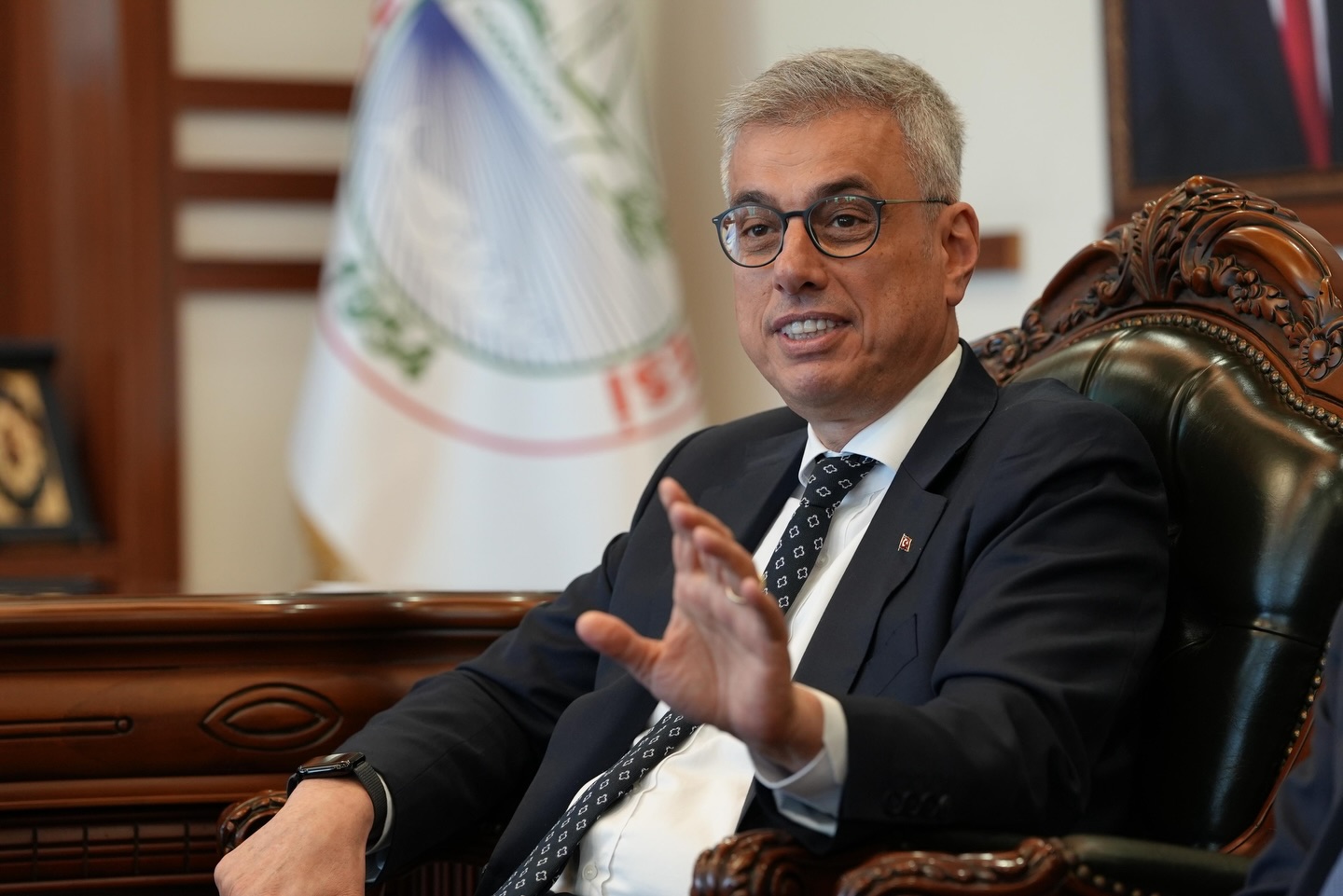 Bakan Memişoğlu, Derepazarı Belediyesi’ni ziyaret etti