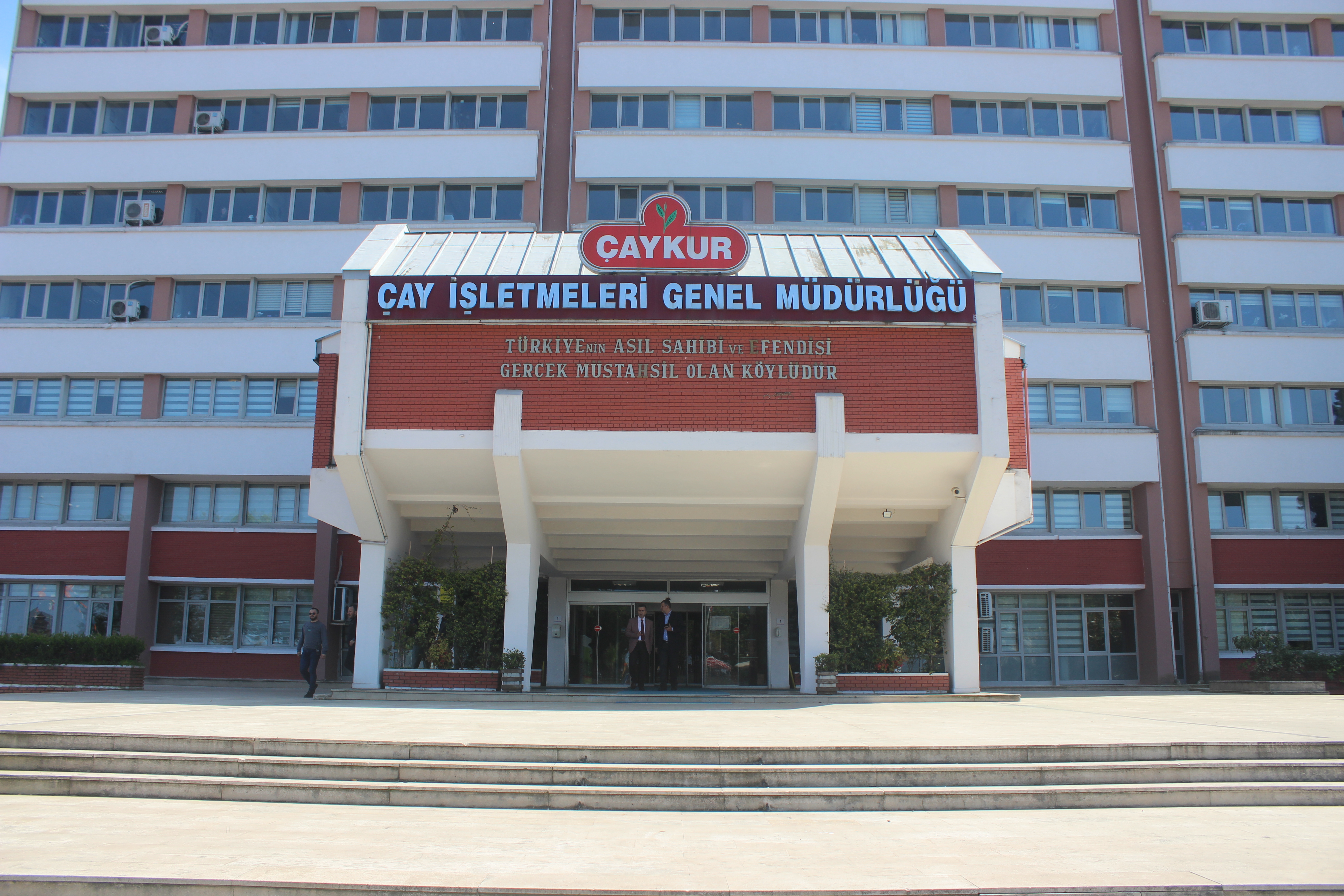 ÇAYKUR’dan Yaş Çay Alımlarına Bir Günlük Ara verildi