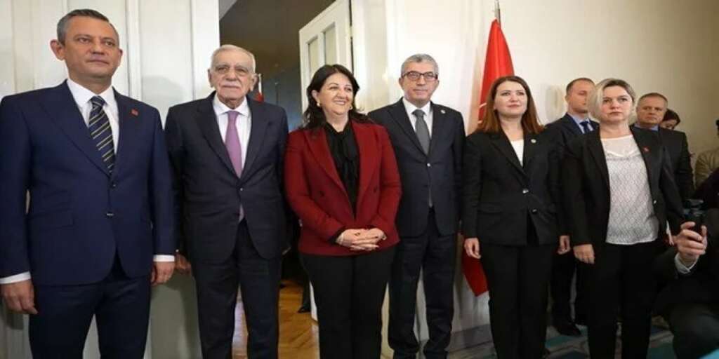 DEM Parti Heyeti, CHP Genel Merkezi'nde Özgür Özel ile Görüştü
