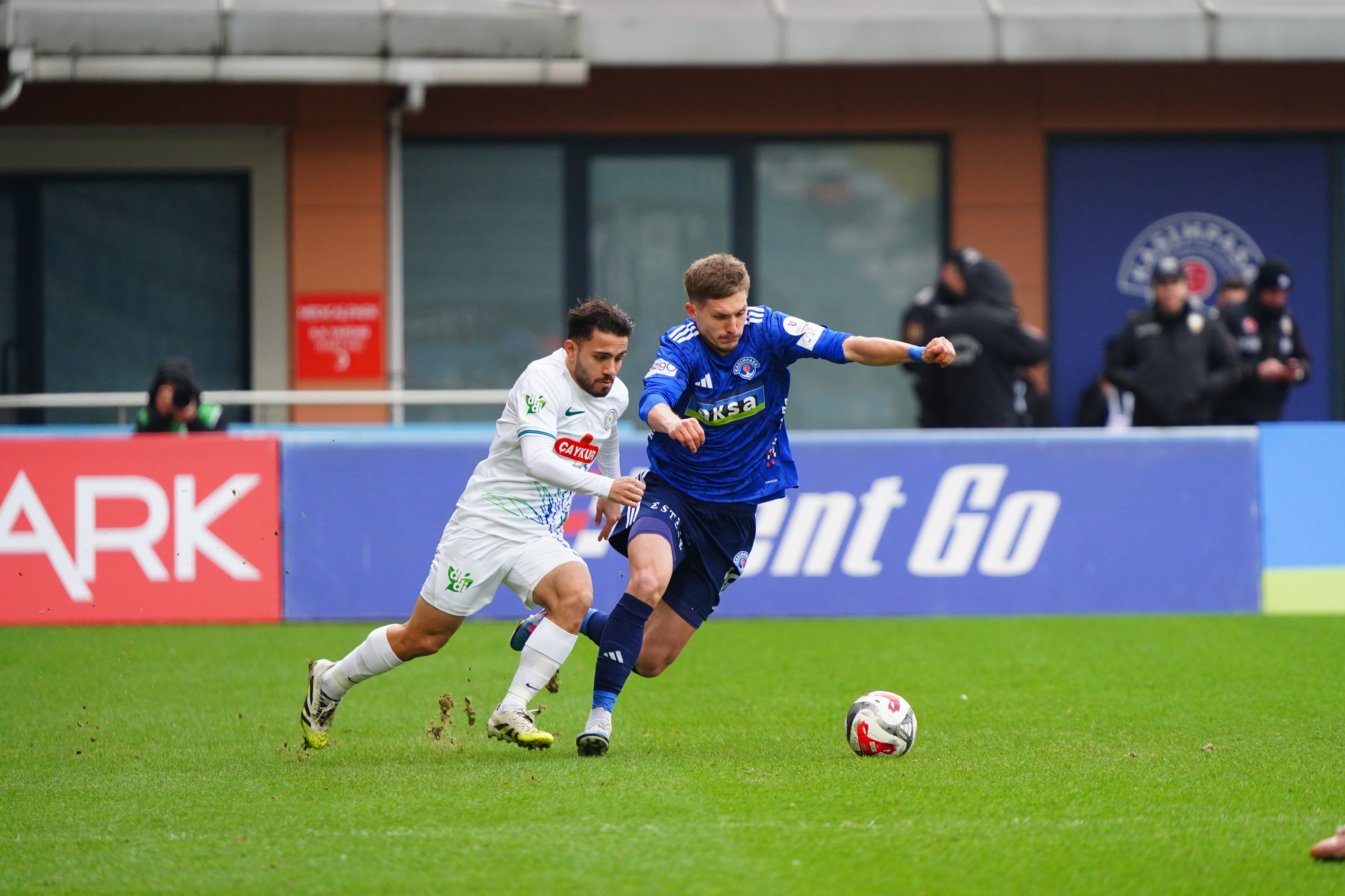 Çaykur Rizespor Deplasmanda: Kasımpaşa’yı 3-0 Mağlup Etti