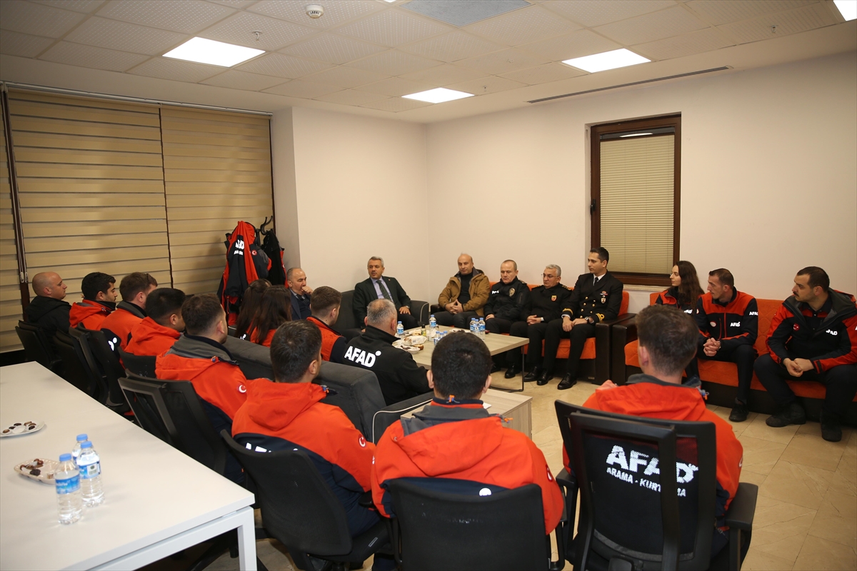 Yeni yıla görev başında giren personel ziyaret edildi