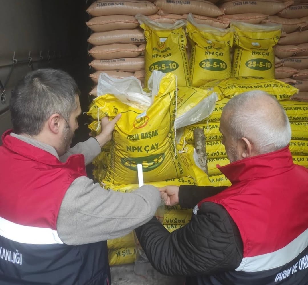 Yaş Çay Sezonu Öncesi Rize’de Gübre Bayilerine Sıkı Denetim